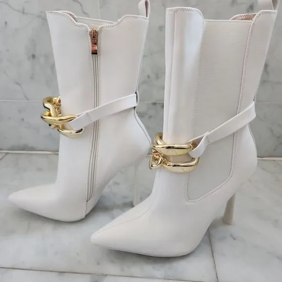 Azalea Wang white booties with gold chains size 8.5 NWT - Picture 2 of 5